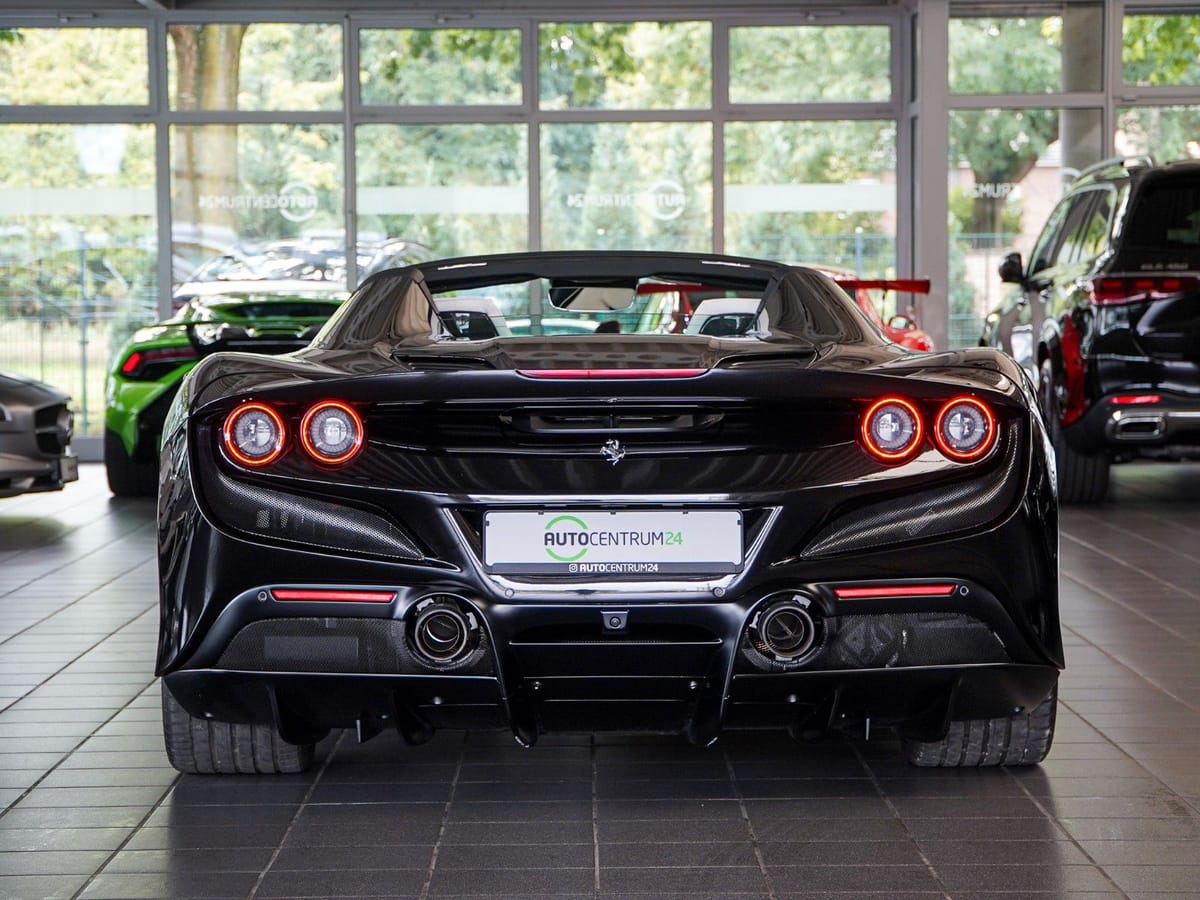 Ferrari F8 Spider DCT Carbon foto 8
