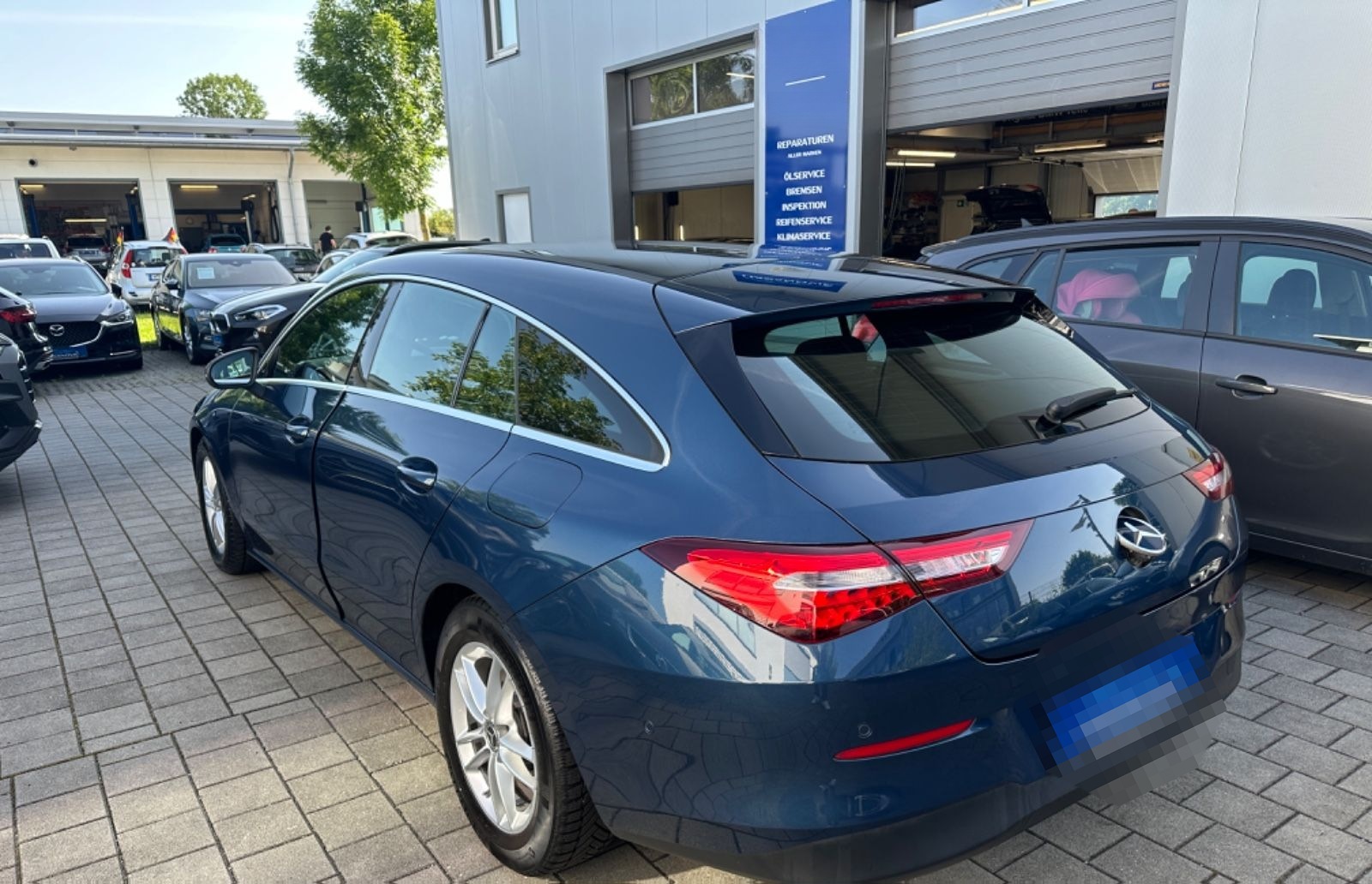 Mercedes-Benz CLA 180  Shooting Brake foto 2
