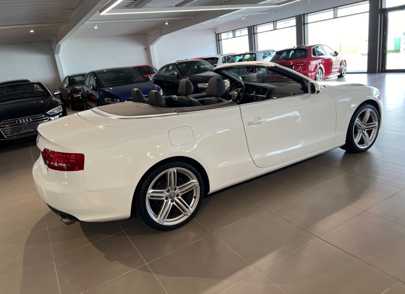 Audi A5 3.2 V6 FSI S tronic quattro Cabriolet NAVI foto 8