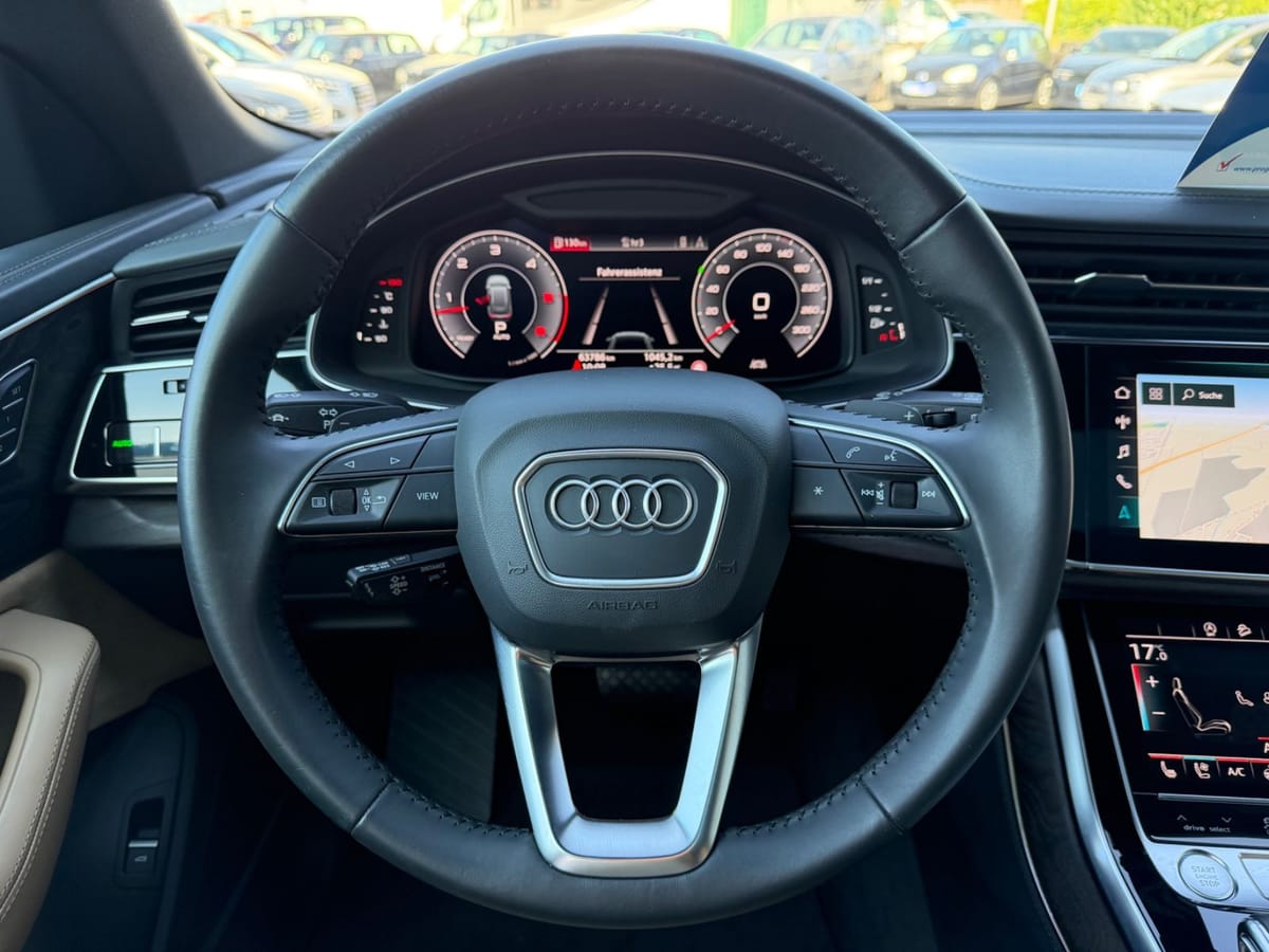 Audi Q8 50 TDI quattro 2. Hand S line Pano AHK foto 14