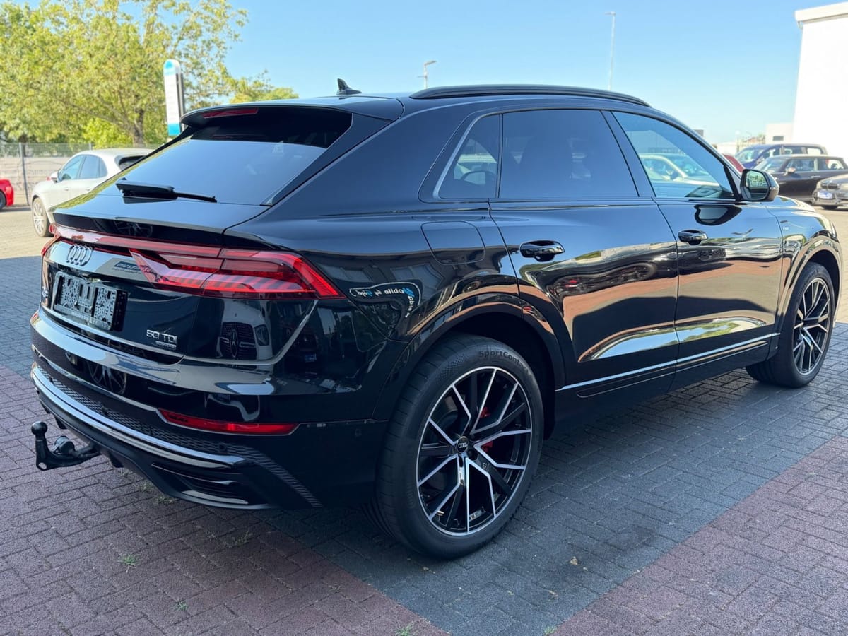 Audi Q8 50 TDI quattro 2. Hand S line Pano AHK foto 5