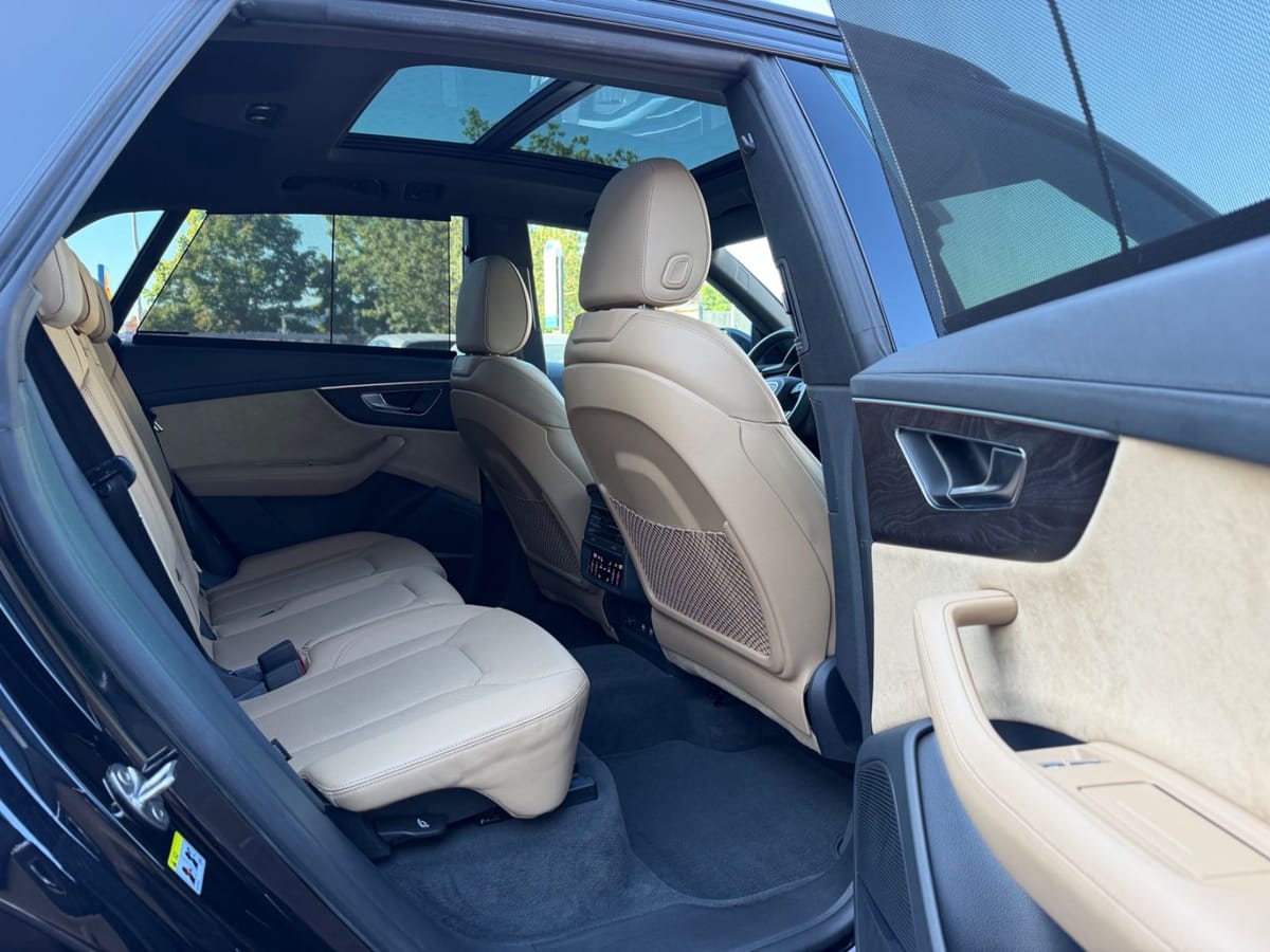 Audi Q8 50 TDI quattro 2. Hand S line Pano AHK foto 9