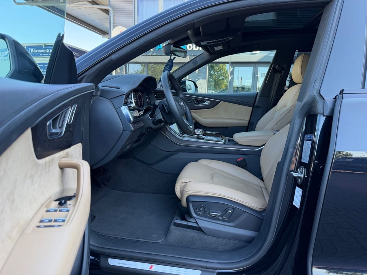 Audi Q8 50 TDI quattro 2. Hand S line Pano AHK foto 10