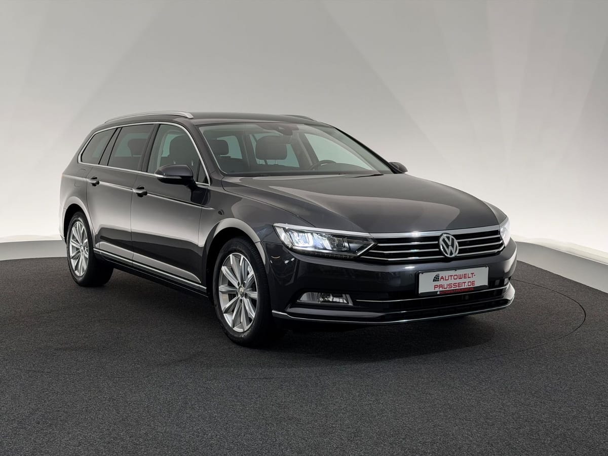 Volkswagen Passat Var. 2.0 TDI HIGHLINE LED-ACC-AHK-MASSAGE