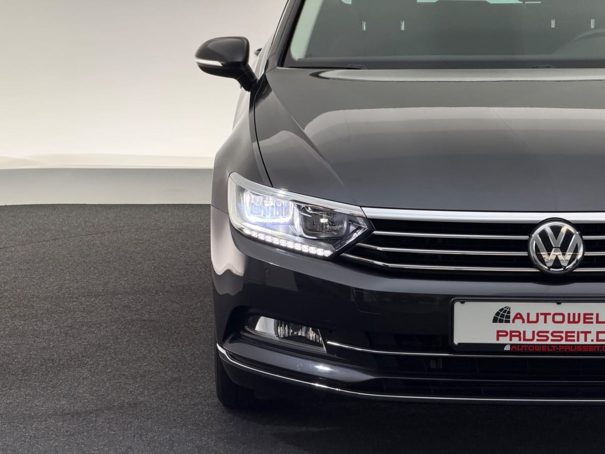 Volkswagen Passat Var. 2.0 TDI HIGHLINE LED-ACC-AHK-MASSAGE foto 15