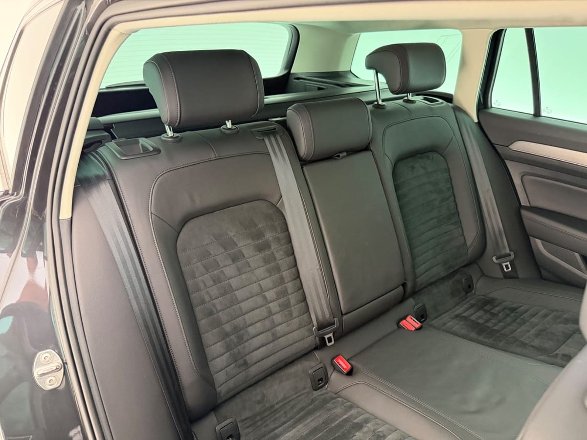 Volkswagen Passat Var. 2.0 TDI HIGHLINE LED-ACC-AHK-MASSAGE foto 21