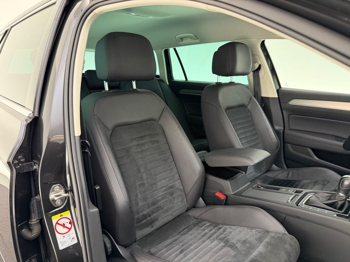 Volkswagen Passat Var. 2.0 TDI HIGHLINE LED-ACC-AHK-MASSAGE foto 23