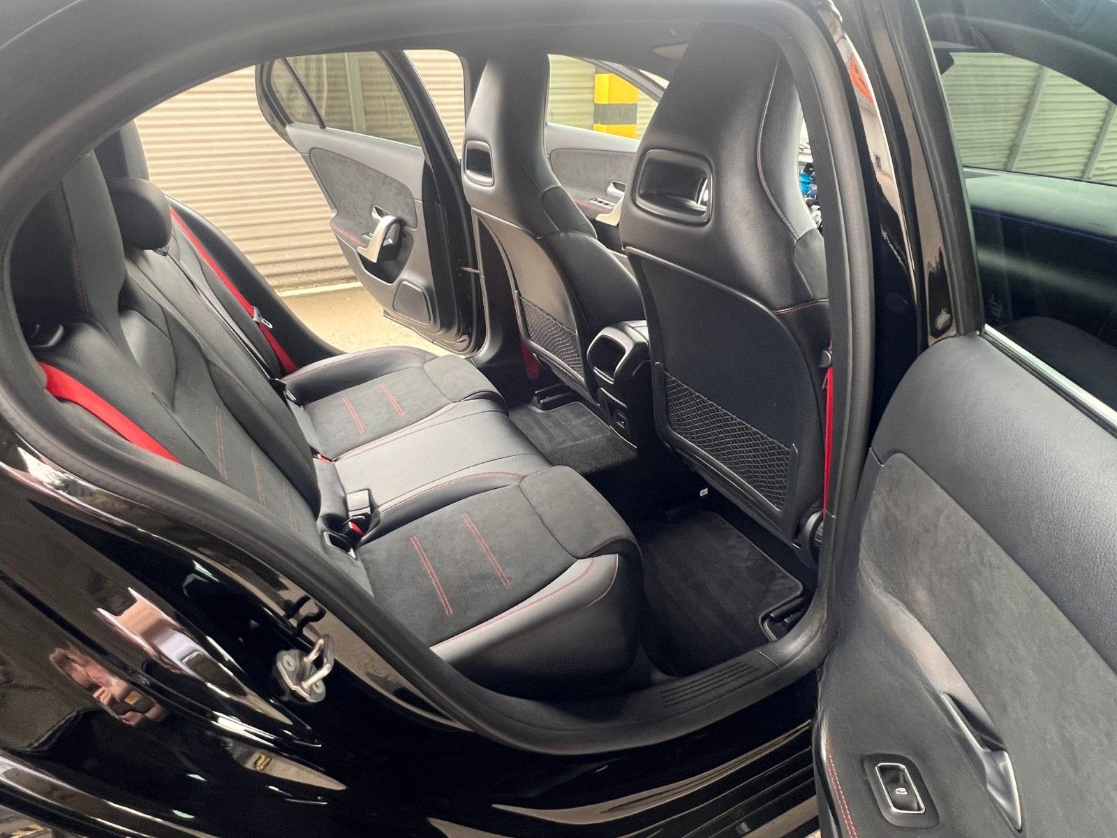 Mercedes-Benz A45 AMG 4M+ SPEEDSHIFT DCT 8G LED DISTRONIC 360° foto 12