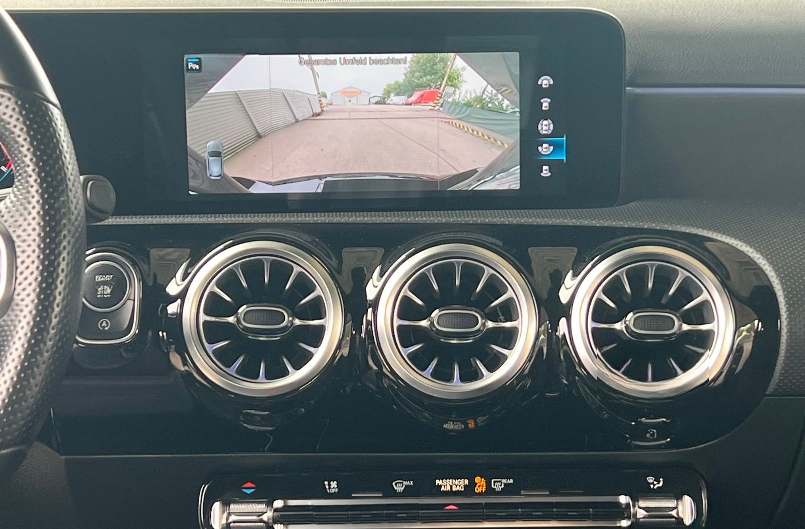 Mercedes-Benz A45 AMG 4M+ SPEEDSHIFT DCT 8G LED DISTRONIC 360° foto 16