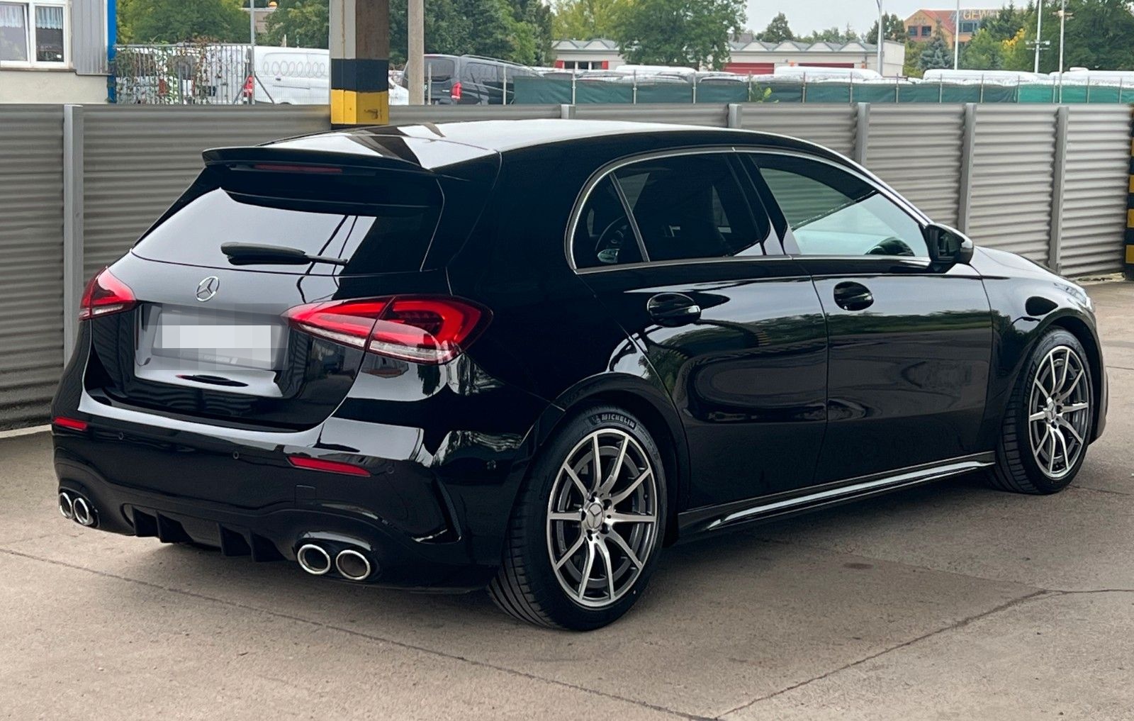 Mercedes-Benz A45 AMG 4M+ SPEEDSHIFT DCT 8G LED DISTRONIC 360° foto 5