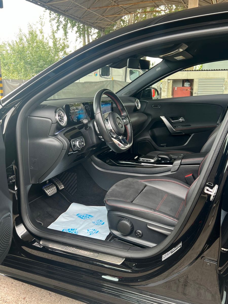 Mercedes-Benz A45 AMG 4M+ SPEEDSHIFT DCT 8G LED DISTRONIC 360° foto 9