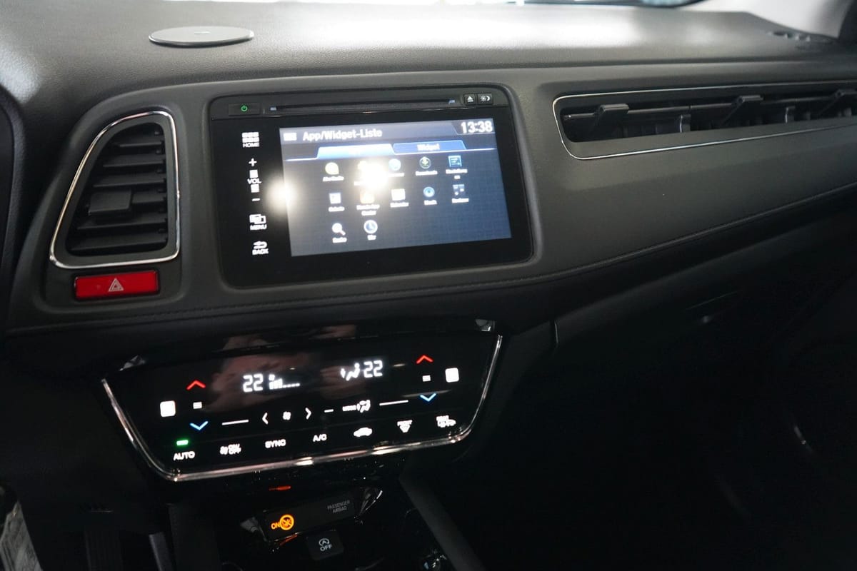 Honda HR-V Elegance KLIMAAUTO./ TEMPOMAT / PDC foto 13