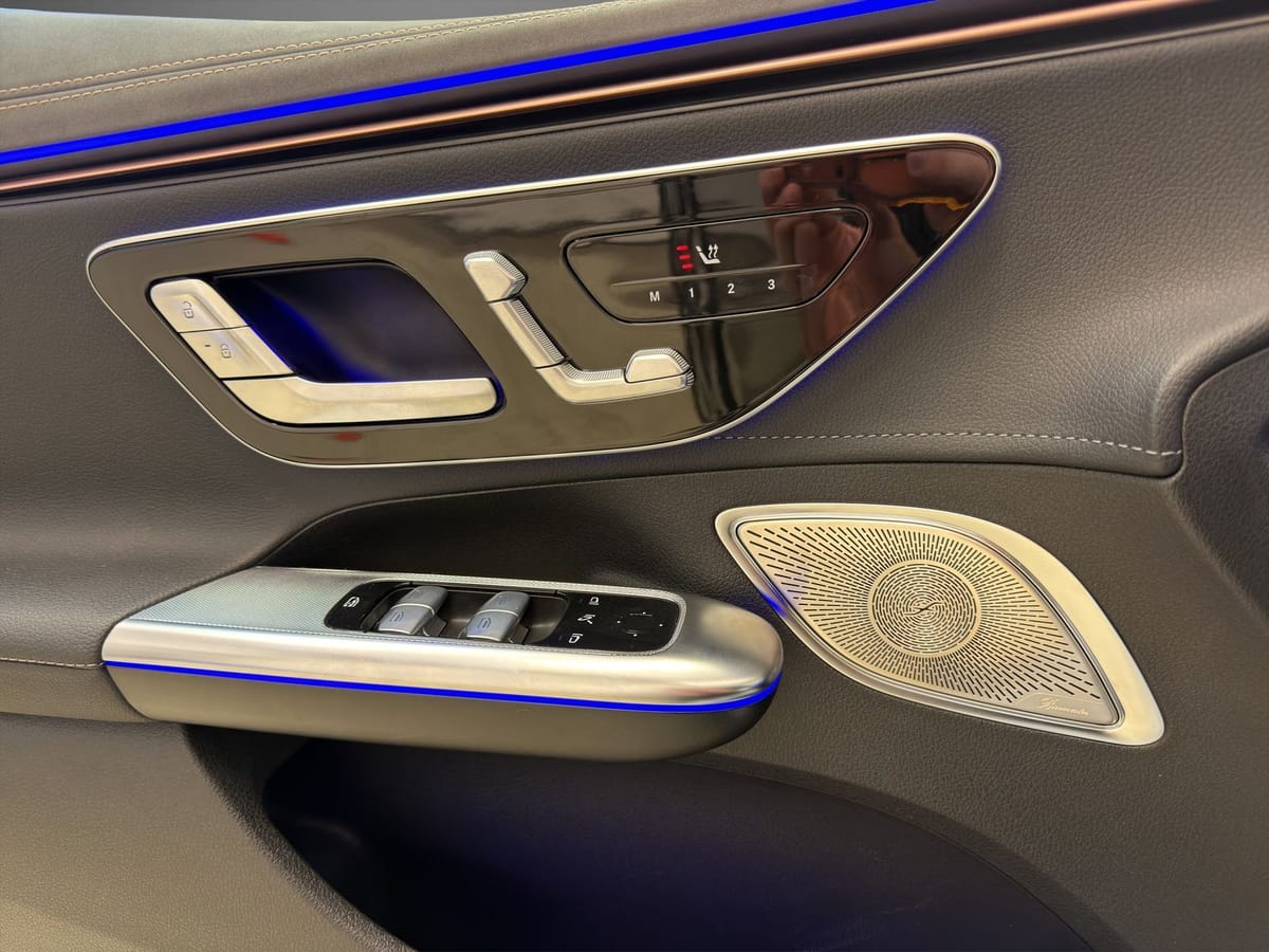 Mercedes-Benz EQE 350 Electric Art MEMORY HUD Digital Light foto 6