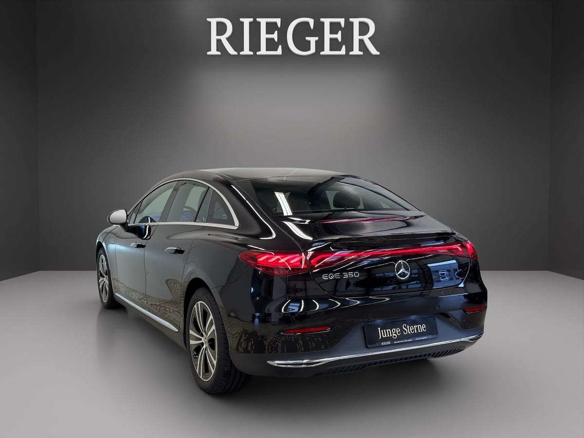 Mercedes-Benz EQE 350 Electric Art MEMORY HUD Digital Light foto 9