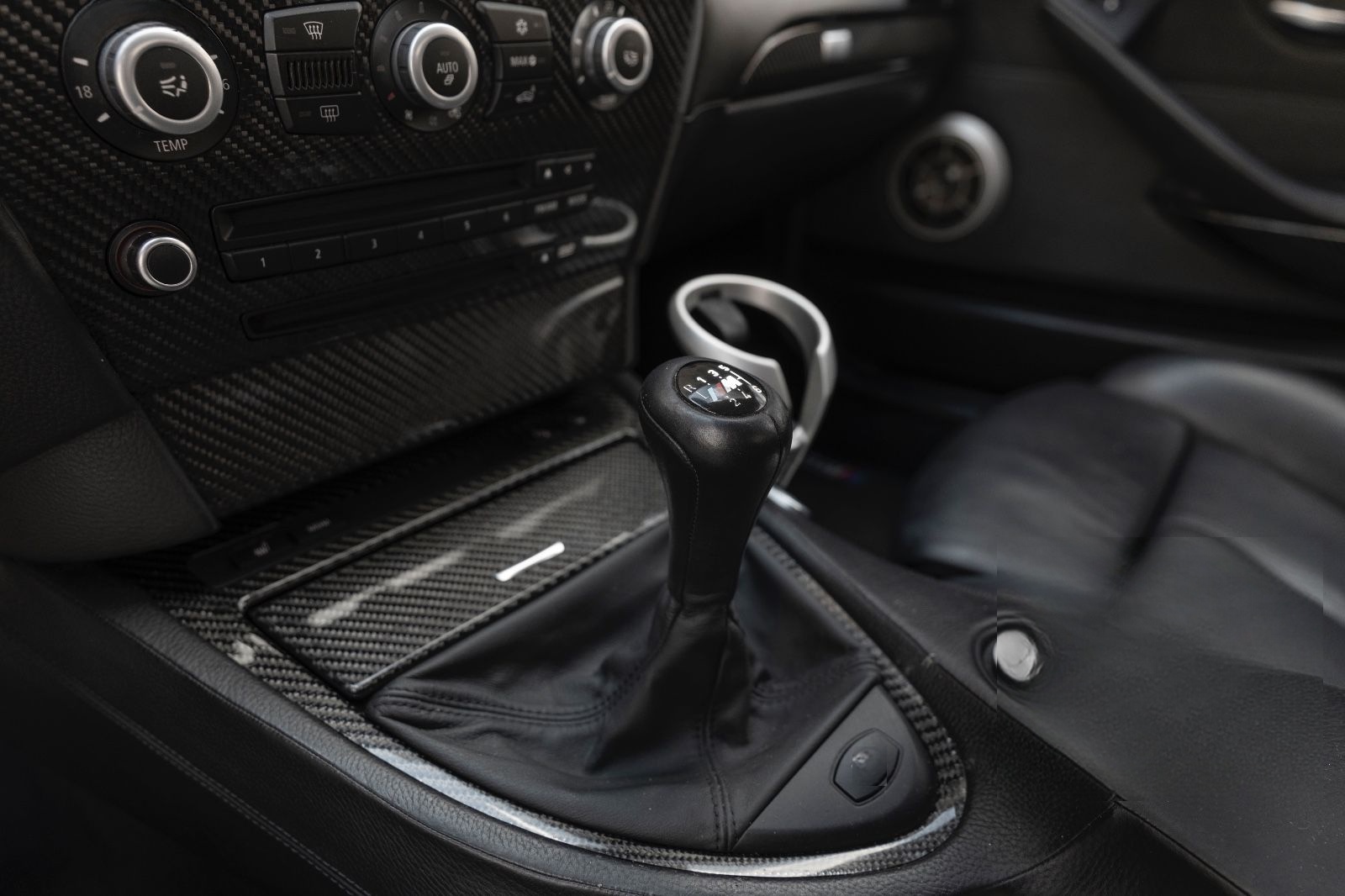 BMW M6 Coupé Manual 1/323 Head Up Individual Audio foto 14