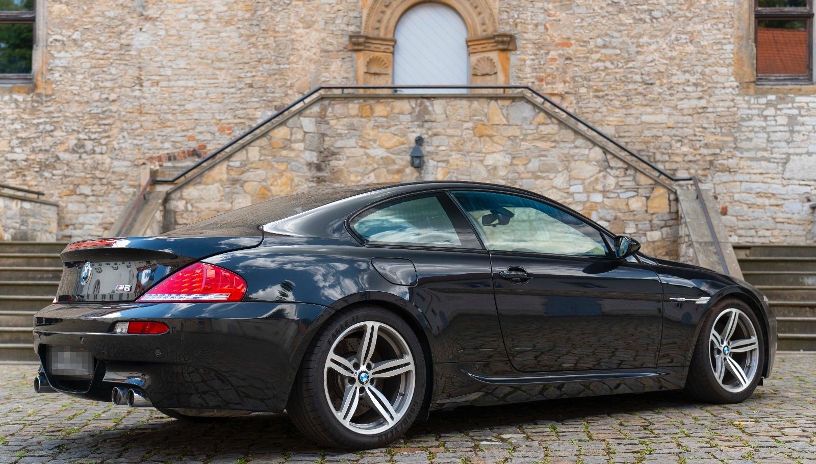 BMW M6 Coupé Manual 1/323 Head Up Individual Audio foto 10