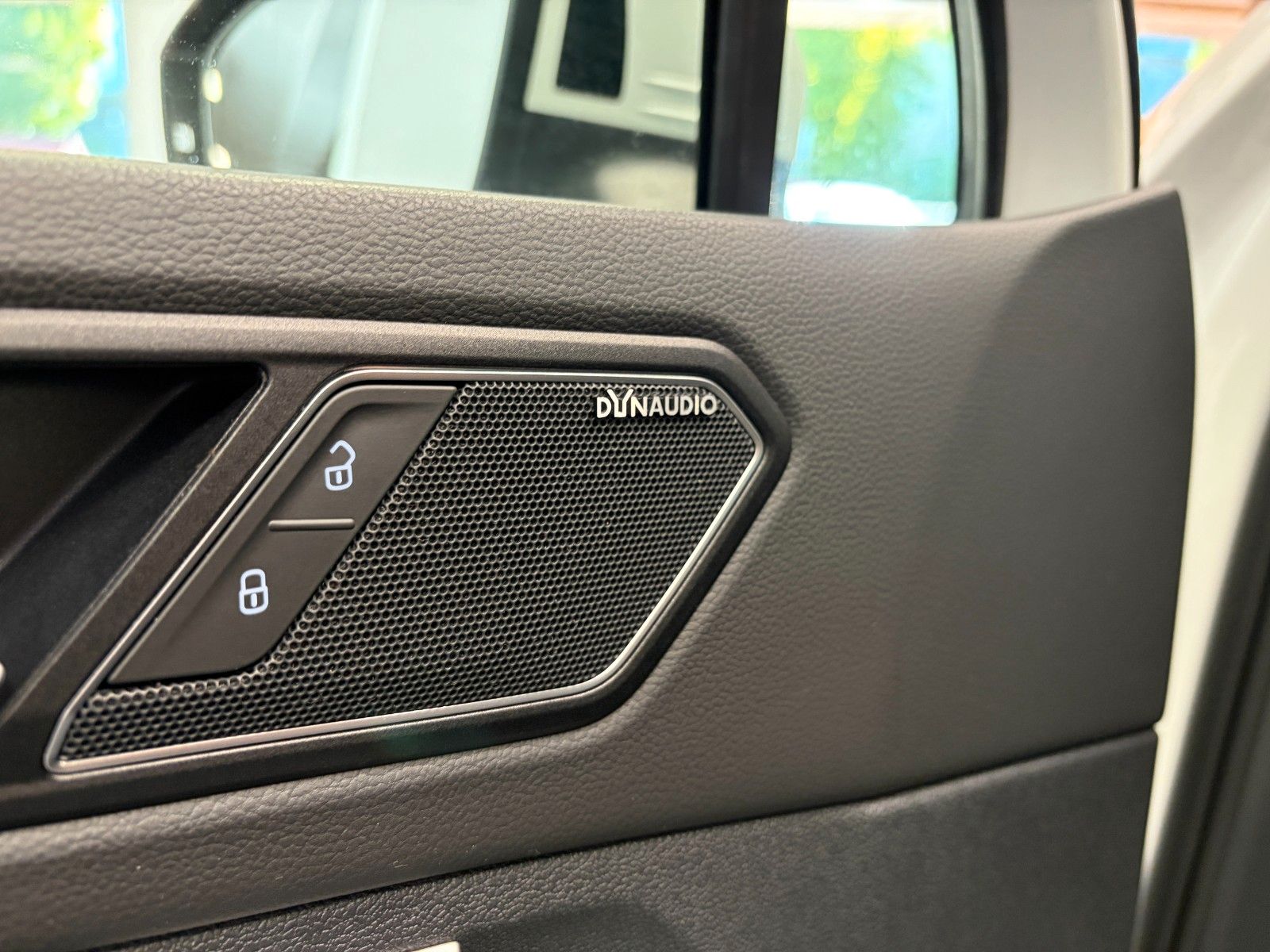 Volkswagen Tiguan*R-Line*Highline*4Motion*Dynaudio*360Kam* foto 14