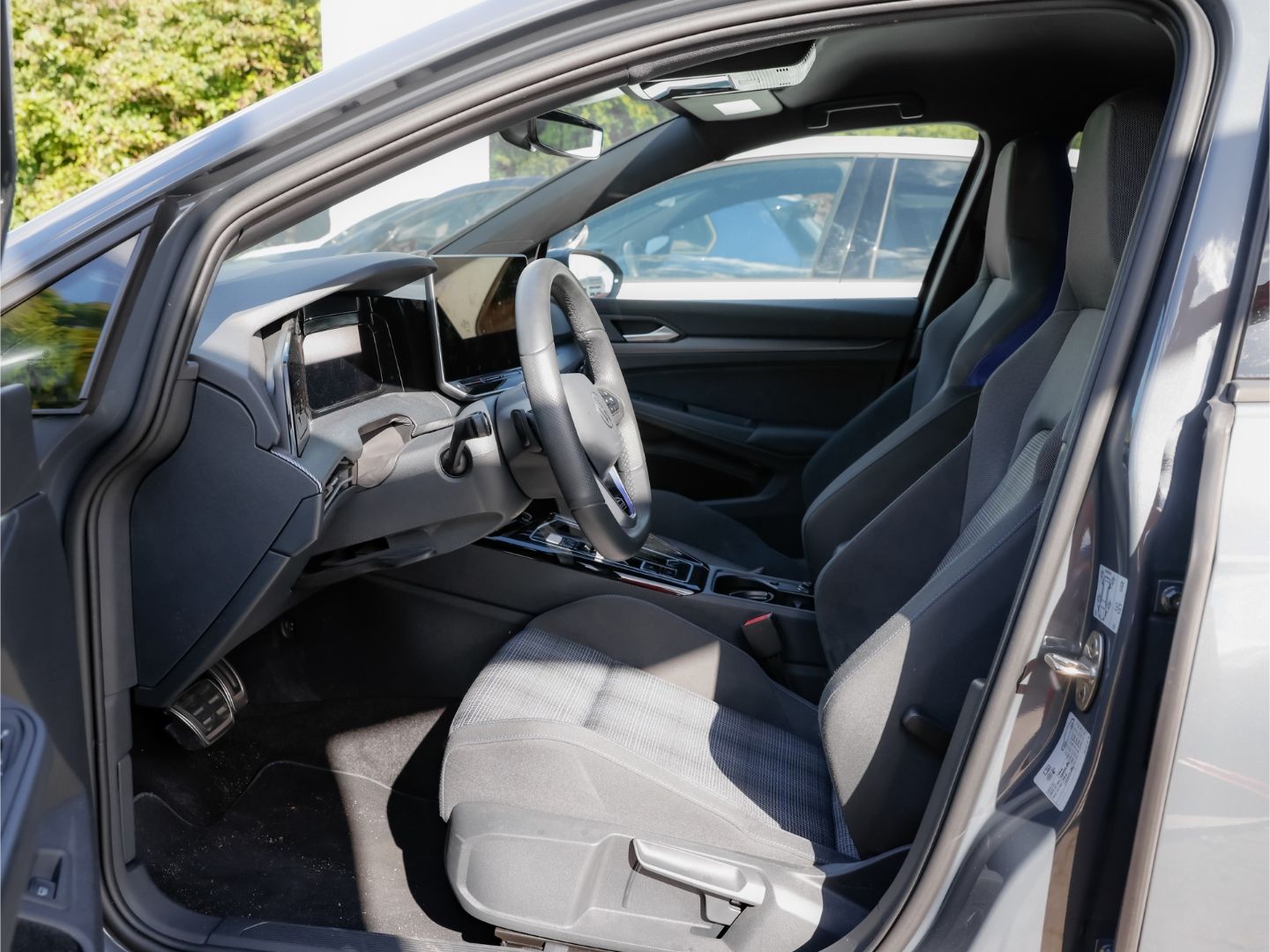 Volkswagen Golf VIII GTE 1.5 eHybrid LED-MATRIX AHK ACC RFK foto 3