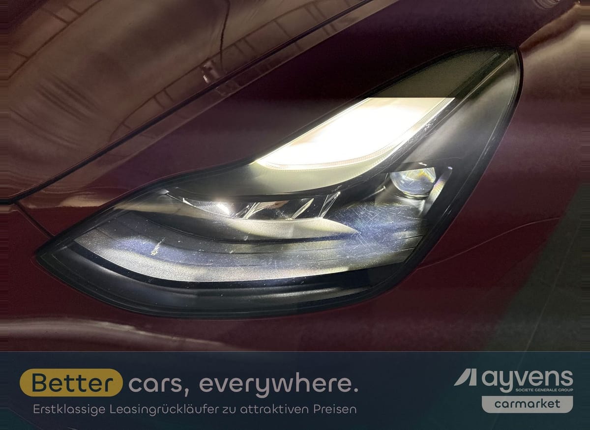 Tesla Model 3 - Langstreckenbatt. Allradantrieb foto 9