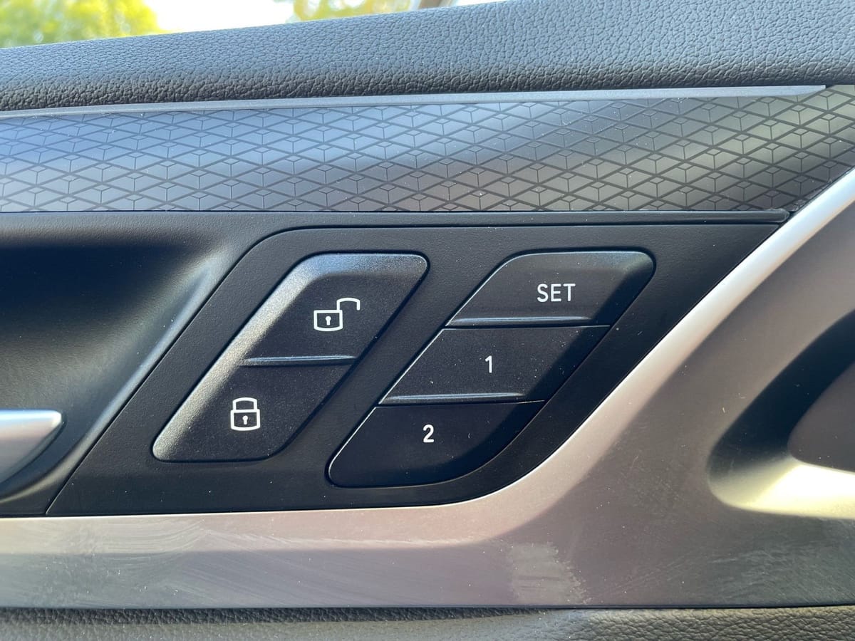 BMW iX3 Impressive M Sport || Pano AHK HUD H&K foto 7