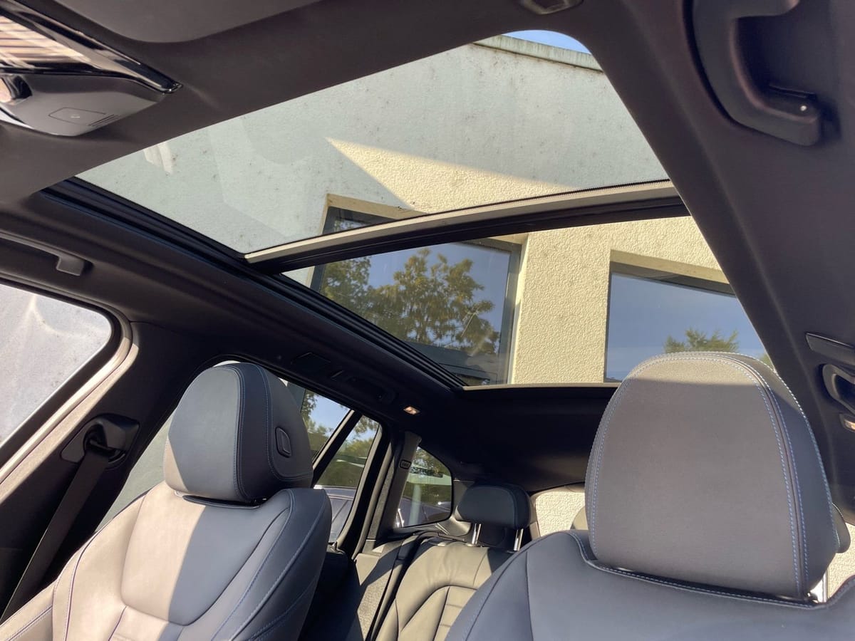 BMW iX3 Impressive M Sport || Pano AHK HUD H&K foto 10
