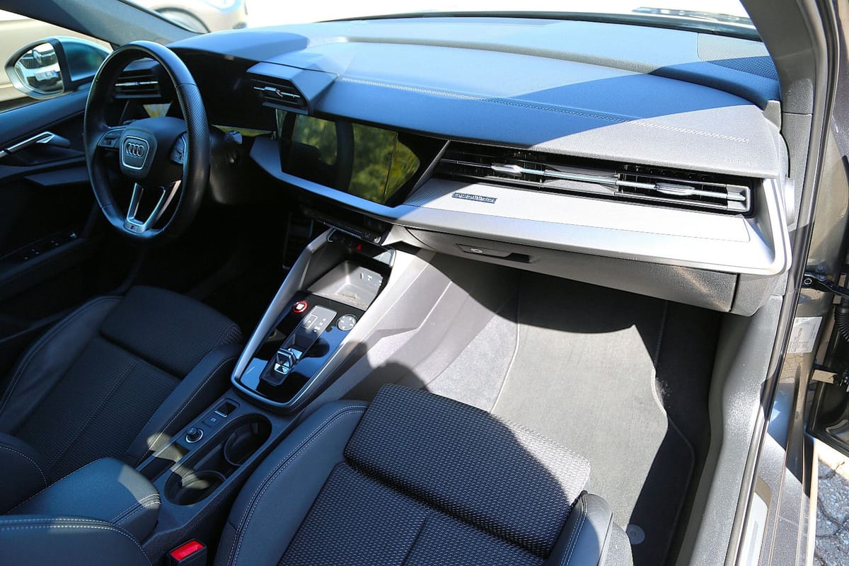 Audi S3 Sportback 2.0 TFSI quattro LED ACC DSP Kamera foto 18