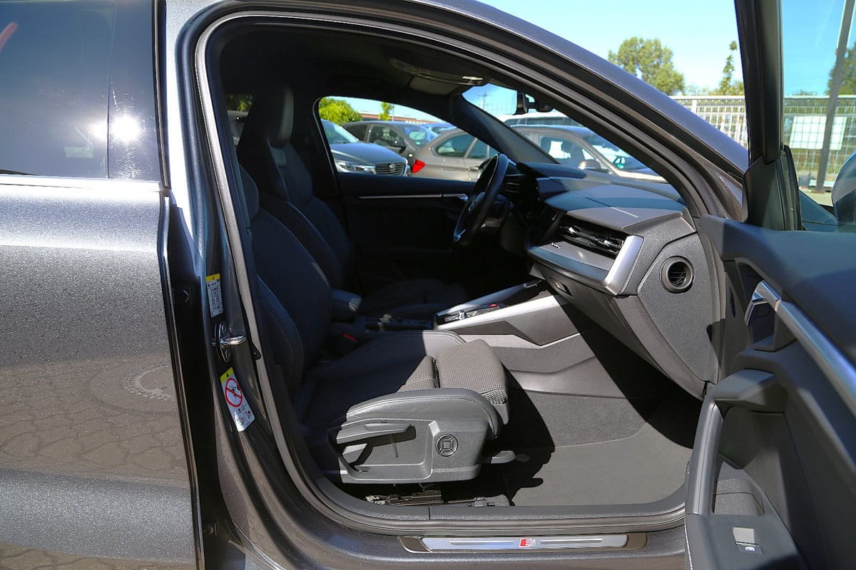 Audi S3 Sportback 2.0 TFSI quattro LED ACC DSP Kamera foto 21