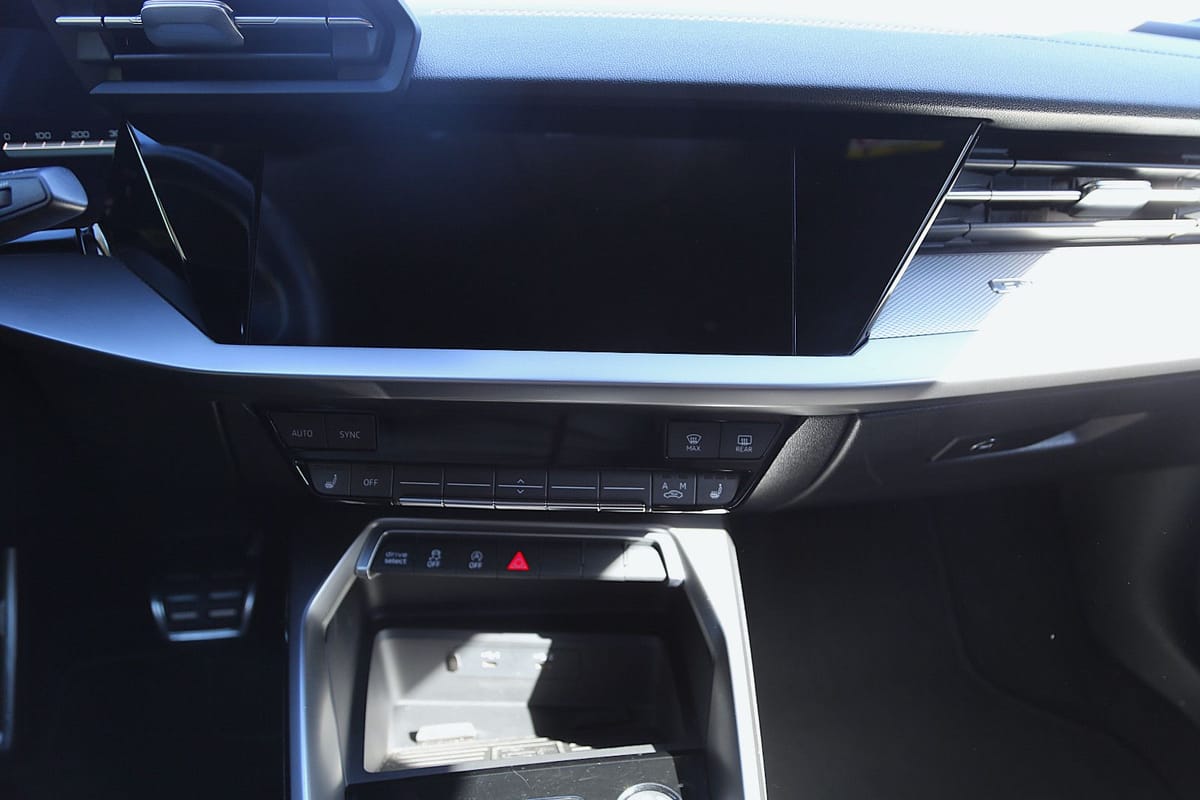 Audi S3 Sportback 2.0 TFSI quattro LED ACC DSP Kamera foto 22