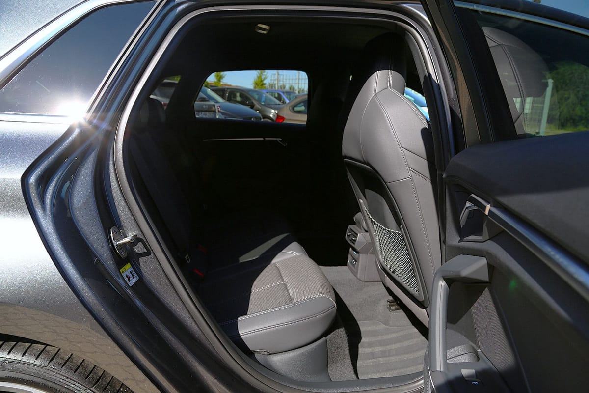 Audi S3 Sportback 2.0 TFSI quattro LED ACC DSP Kamera foto 24