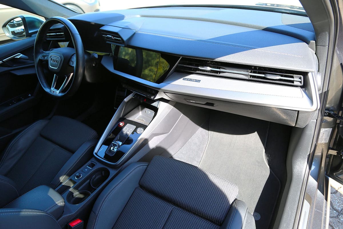 Audi S3 Sportback 2.0 TFSI quattro LED ACC DSP Kamera foto 7