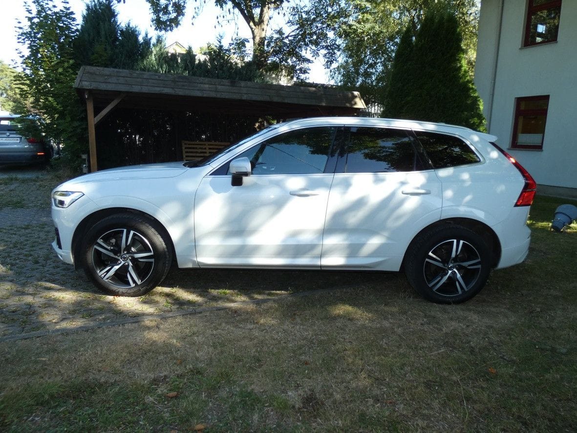 Volvo XC 60D4 R-Design AWD Navi LED Kamera Temp CD foto 2