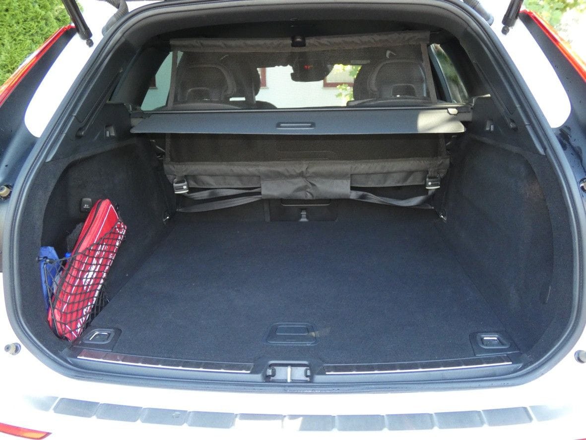 Volvo XC 60D4 R-Design AWD Navi LED Kamera Temp CD foto 5