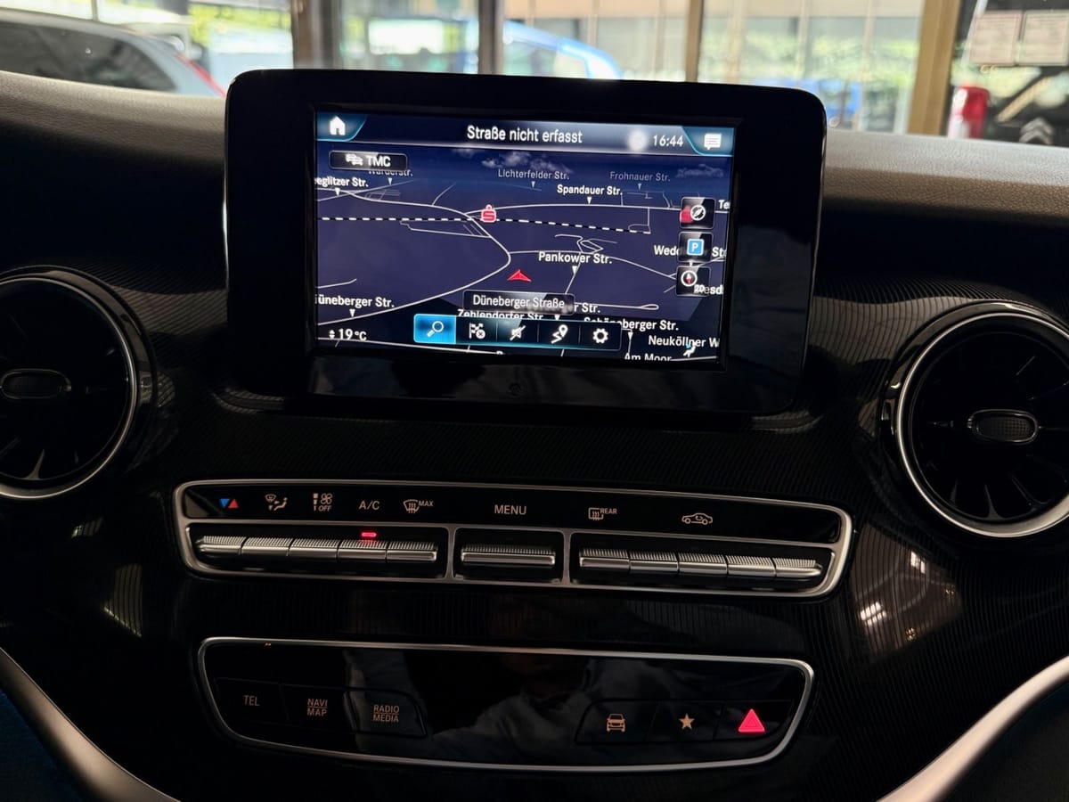 Mercedes-Benz V 220 d KOMPAKT AUT 8-SITZE AHK NAVI CAM AMBIENT foto 24