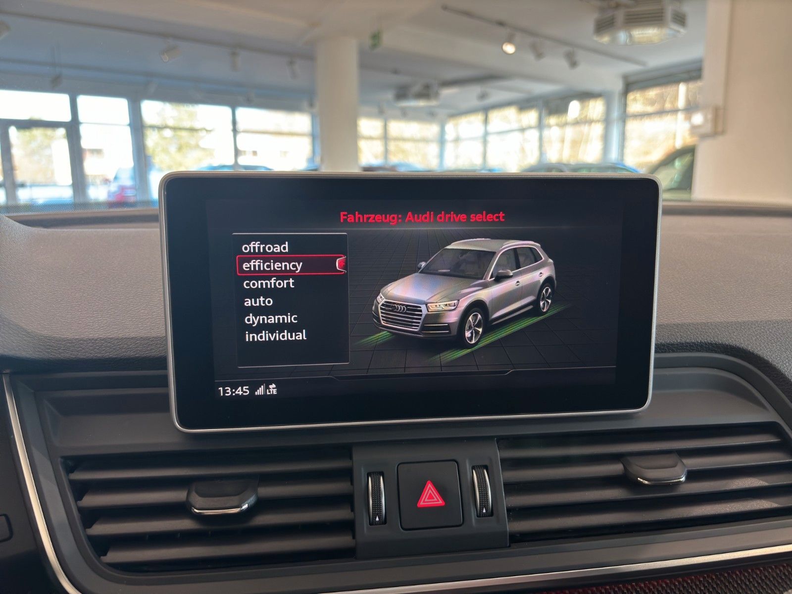 Audi SQ5 3.0TDI qu. AHK AMBI MATRIX SOUND ASSIST foto 23