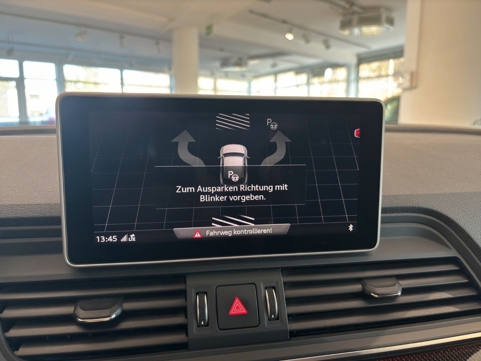 Audi SQ5 3.0TDI qu. AHK AMBI MATRIX SOUND ASSIST foto 24