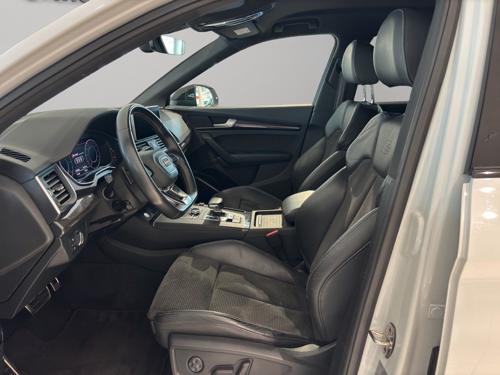 Audi SQ5 3.0TDI qu. AHK AMBI MATRIX SOUND ASSIST foto 7