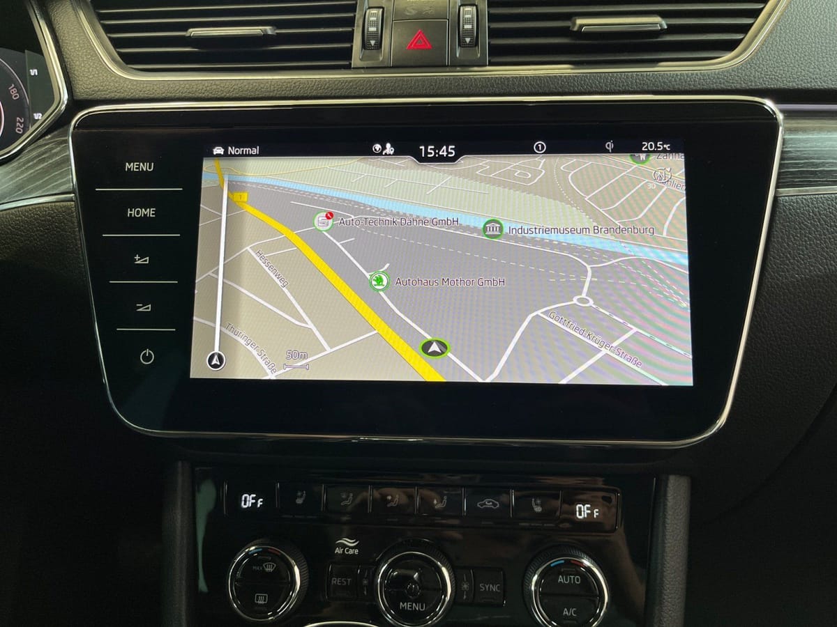 Skoda Superb Combi Premium Edition 2.0TDI DSG ACC DCC foto 13