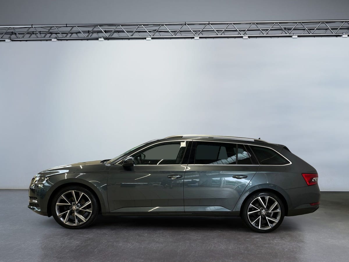 Skoda Superb Combi Premium Edition 2.0TDI DSG ACC DCC foto 3