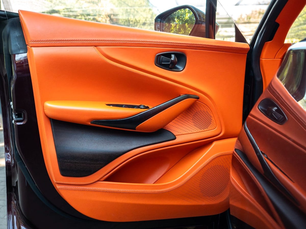Aston Martin 4.0 V8.VOLLAUSSTATTUNG.LUFTFE.PANO.ACC.360 foto 15