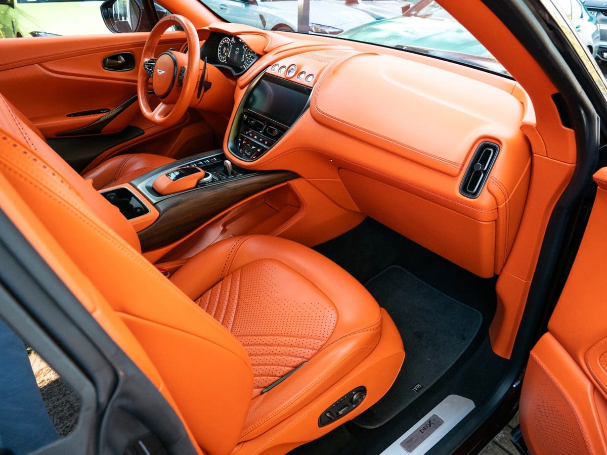 Aston Martin 4.0 V8.VOLLAUSSTATTUNG.LUFTFE.PANO.ACC.360 foto 24