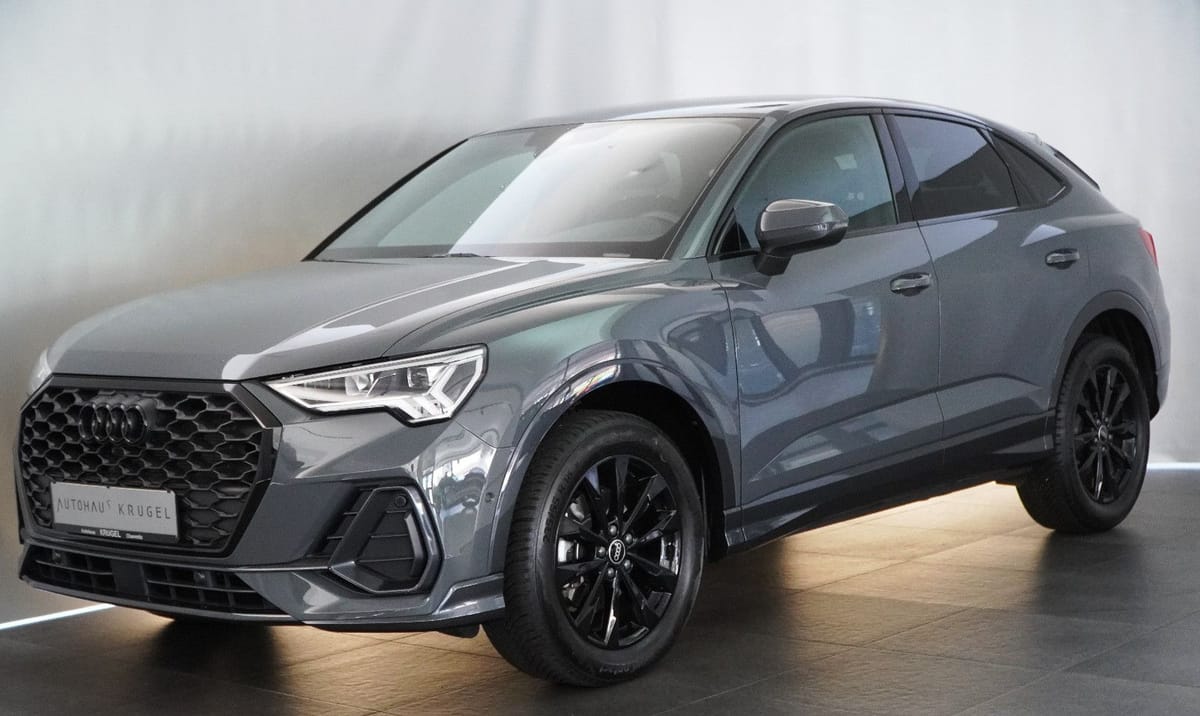 Audi Q3 Sportback Nanograu mit Optik-Paket S Line