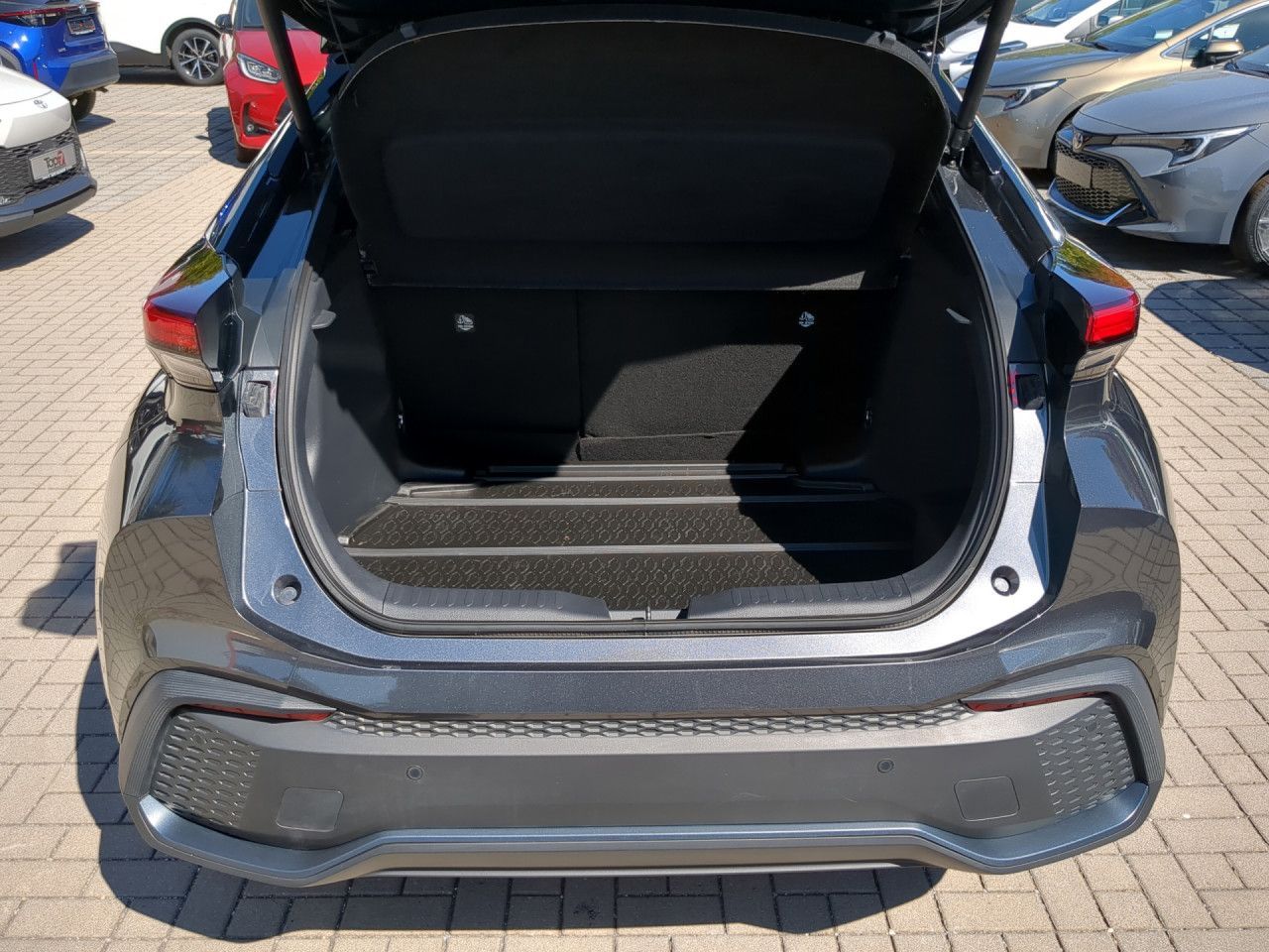 Toyota C-HR Bluetooth Navi LED Klima Einparkhilfe foto 21