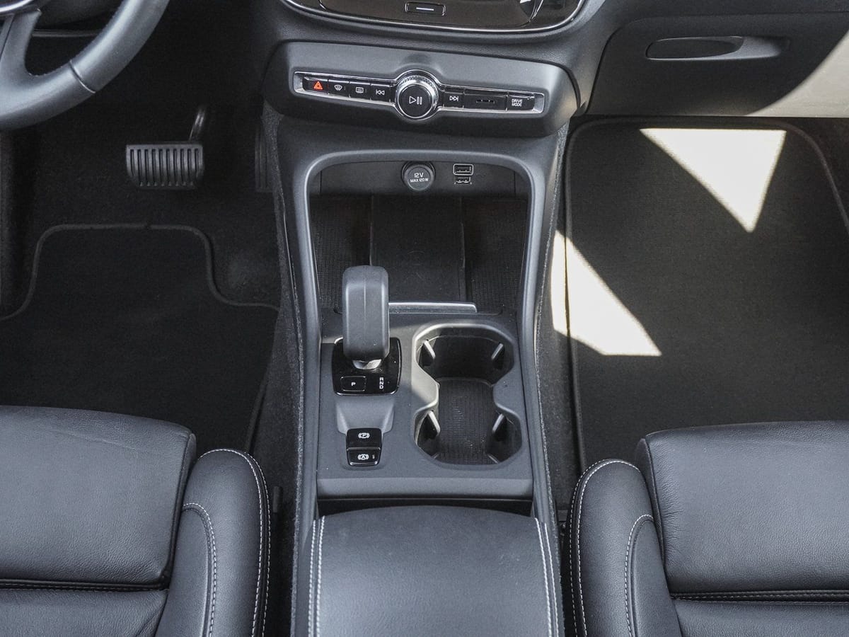 Volvo XC40 T4 Core Bright Plug-in Hybrid PILOT KEYLESS foto 13
