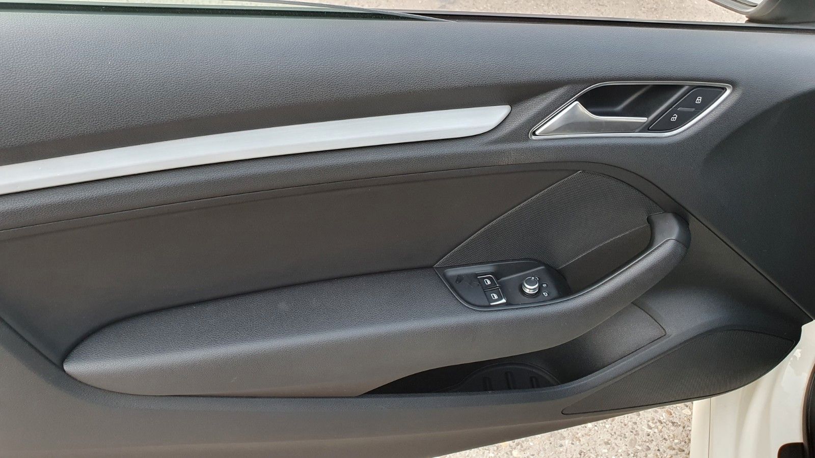 Audi S3 2.0 TFSI quattro+Navi+Schaltgetriebe foto 14