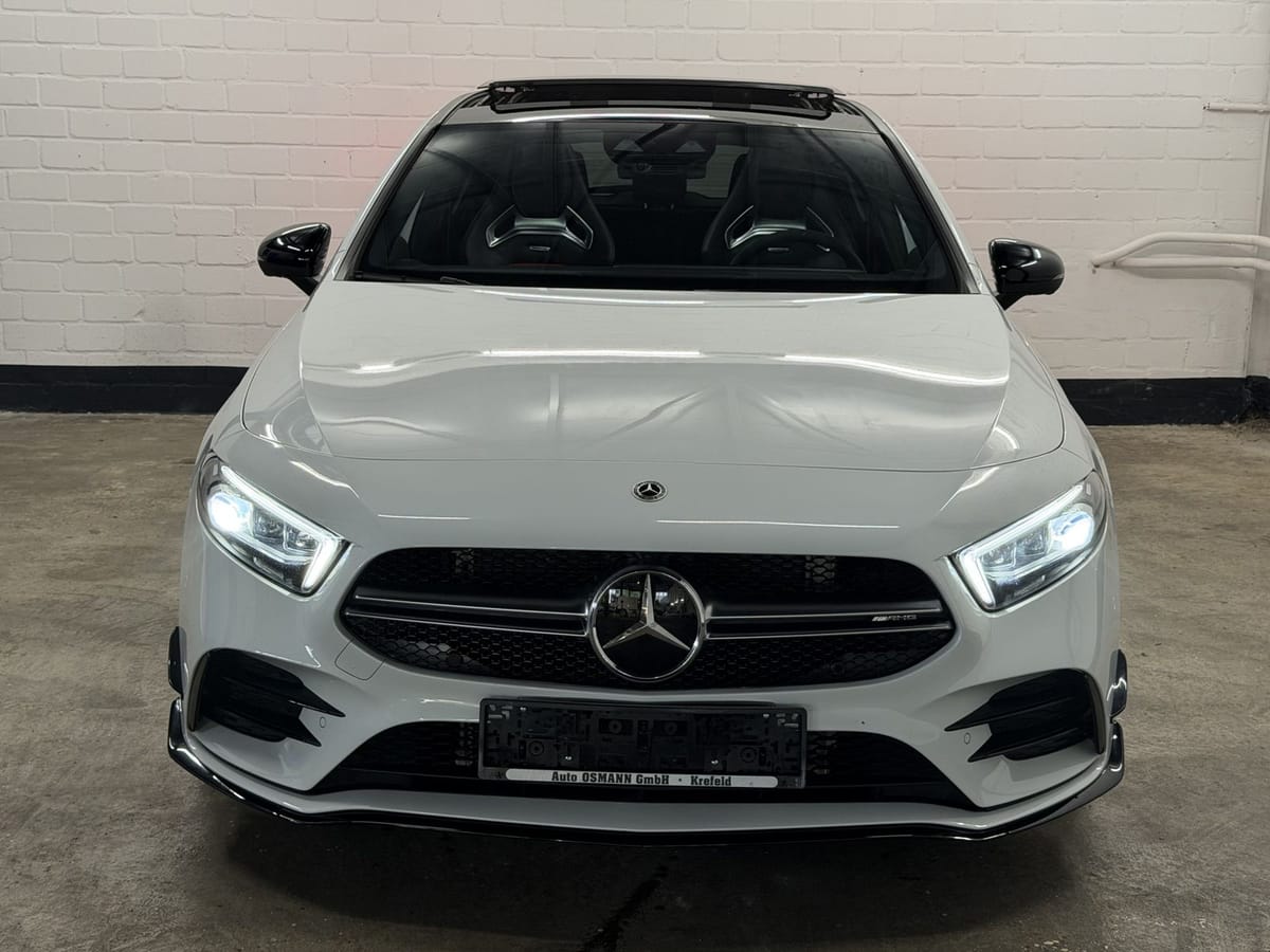 Mercedes-Benz A 35 AMG 4Matic Speedshift DCT 7G AMG Edition 55 foto 3