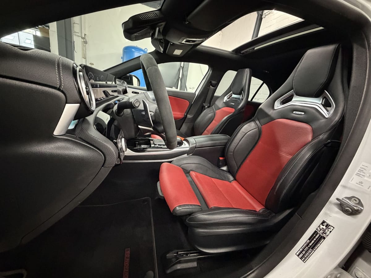 Mercedes-Benz A 35 AMG 4Matic Speedshift DCT 7G AMG Edition 55 foto 6