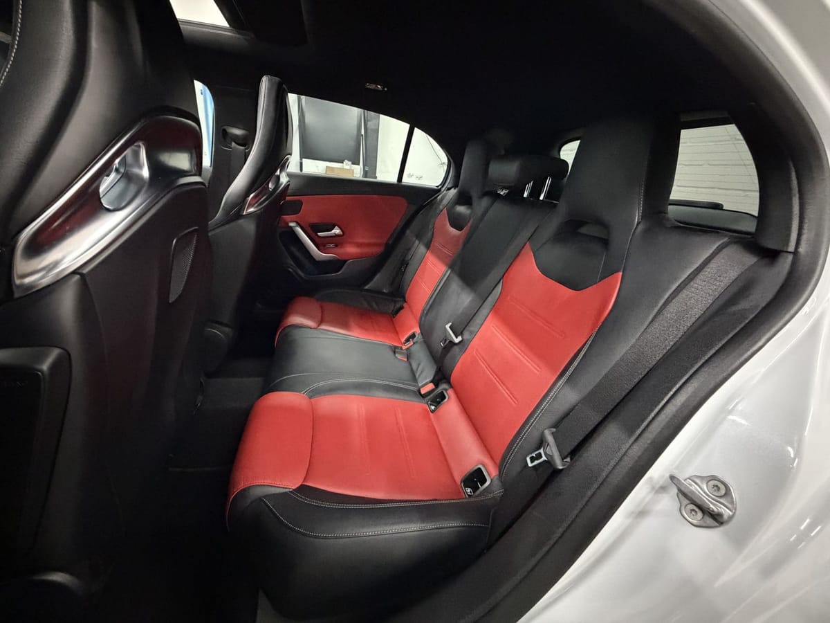 Mercedes-Benz A 35 AMG 4Matic Speedshift DCT 7G AMG Edition 55 foto 7