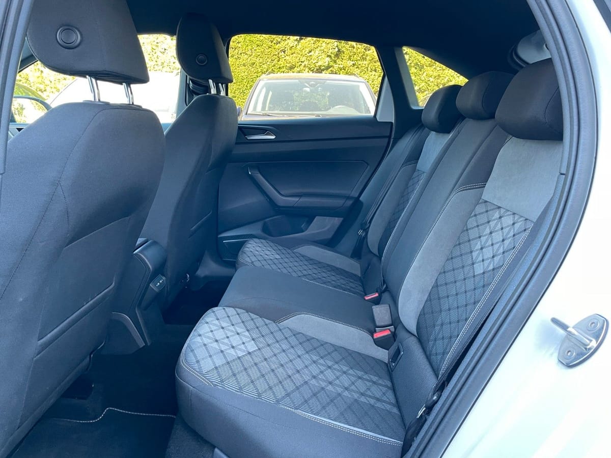 Volkswagen Taigo R-Line Black-Style, DSG, Navi, IQ-Light foto 12