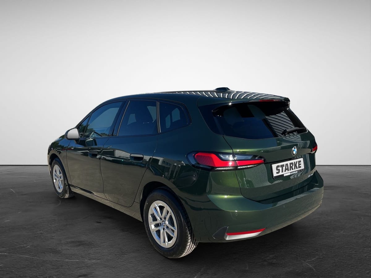 BMW 220 i Active Tourer  LED Kamera PDC LM Klima foto 4