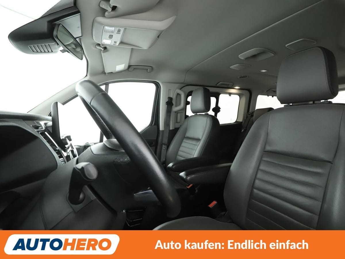 Ford 2.0 TDCi 320 L1 Tourneo Titanium NAVI TEMPO CAM foto 10